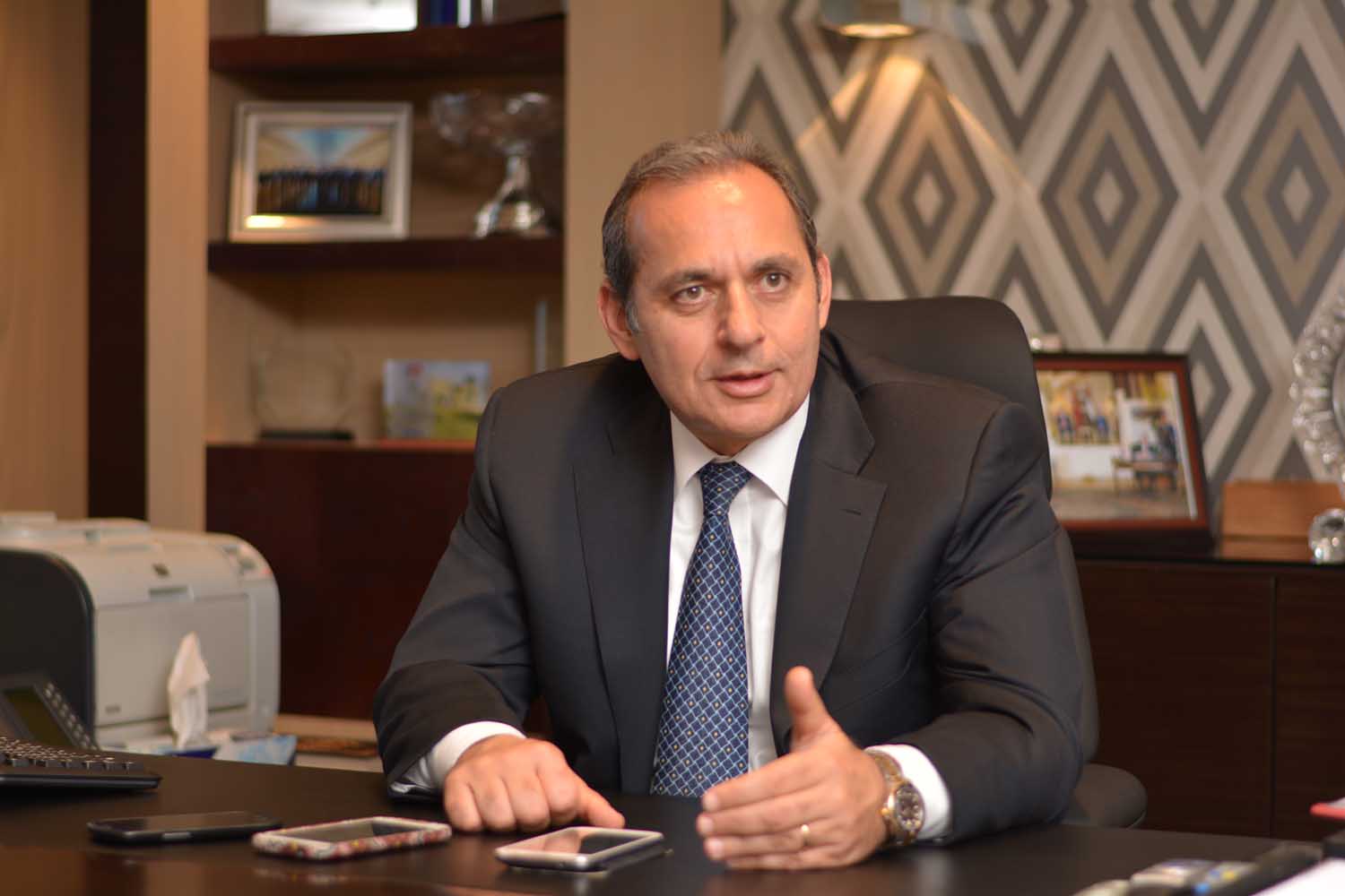 هشام عكاشة، رئيس مجلس إدارة البنك الأهلي