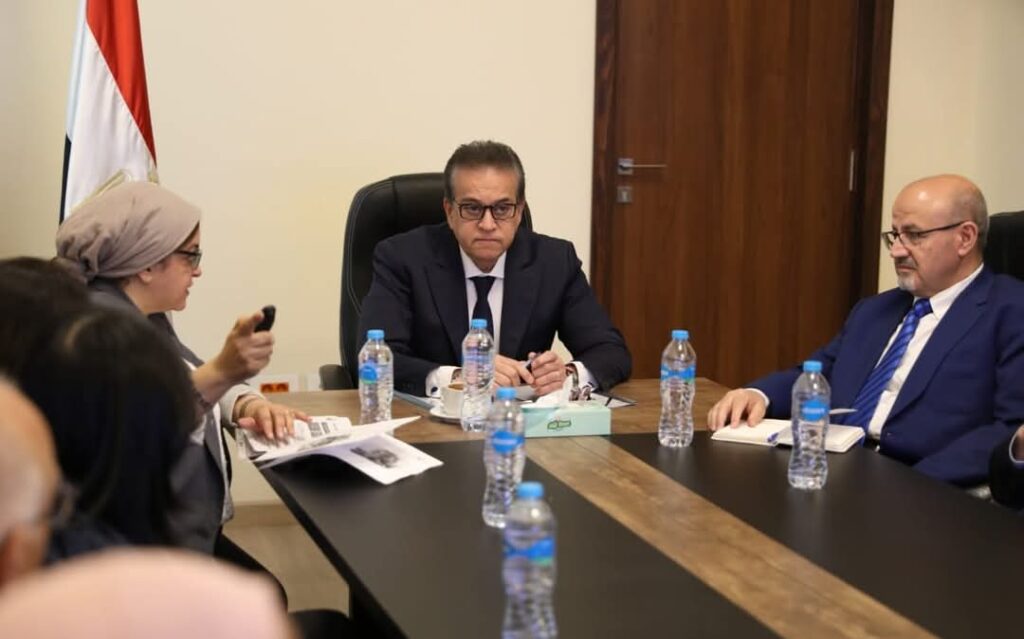 وزير الصحة يبحث مع وفد منظمة الصحة العالمية مستجدات المبادرة العالمية لسرطان الأطفال وزير الصحة يبحث مع وفد منظمة الصحة العالمية مستجدات المبادرة العالمية لسرطان الأطفال
